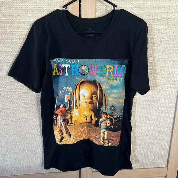 Travis Scott Astro World Tour-18 T-shirt - Picture 1 of 4
